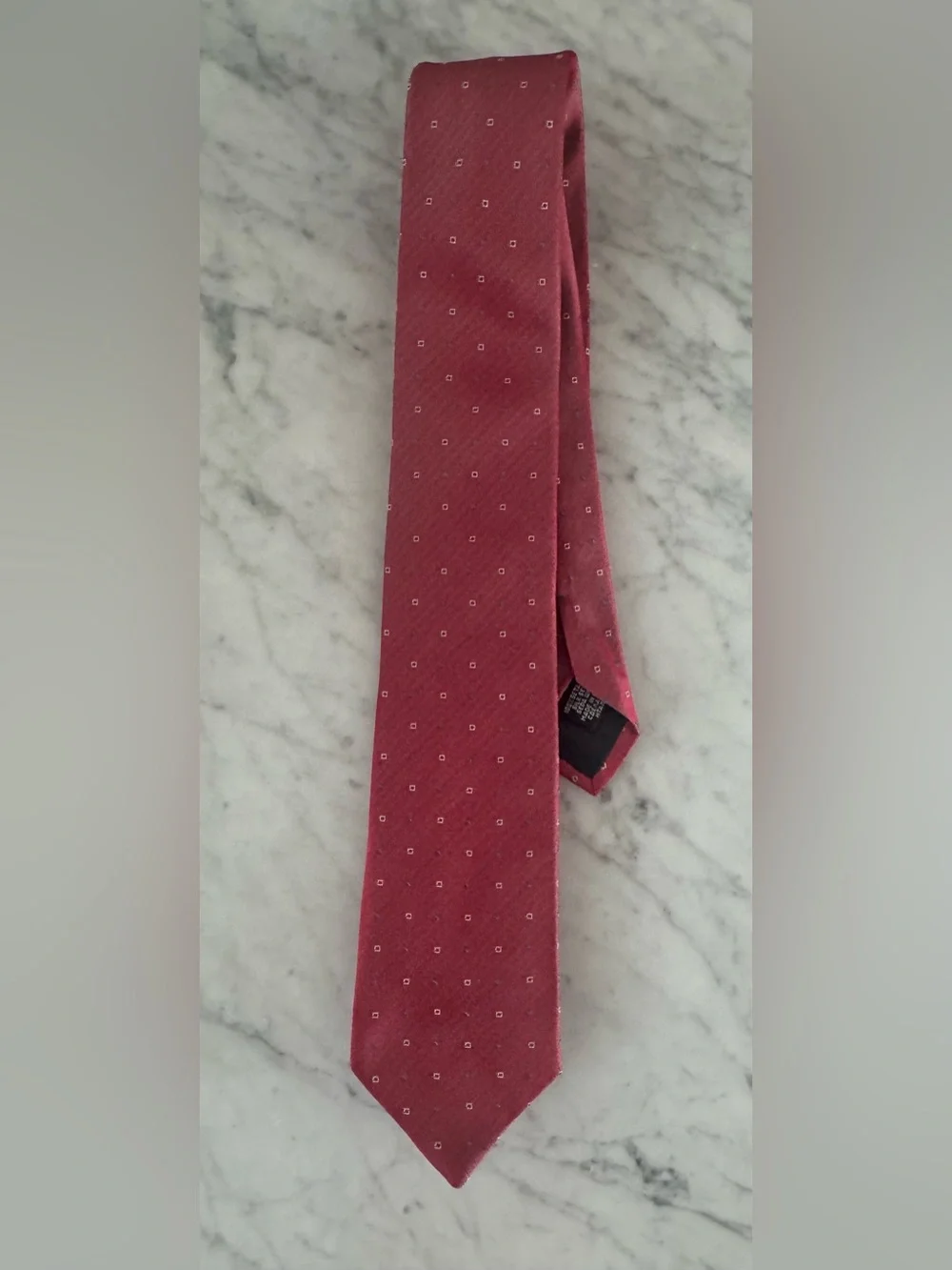 BOSS Hugo Boss Made in Italy 100% Silk Red Geometric Tie